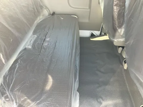 Mitsubishi Minicab Van
