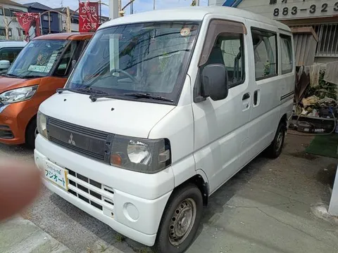 Mitsubishi Minicab Van