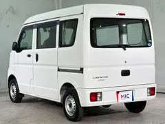 Mitsubishi Minicab Van