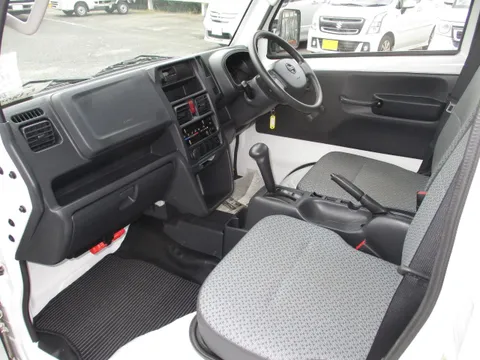 Nissan Clipper Truck