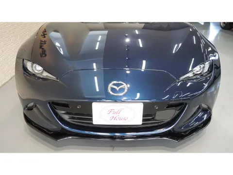 Mazda MX-5 (Roadster)