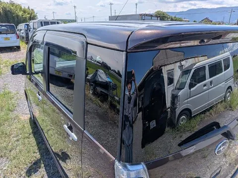 Subaru Lucra