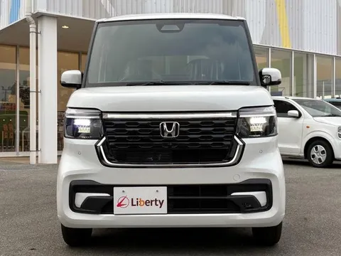 Honda N-BOX Custom