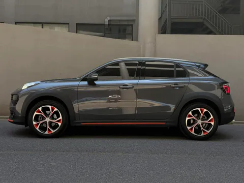 Lynk & Co 02