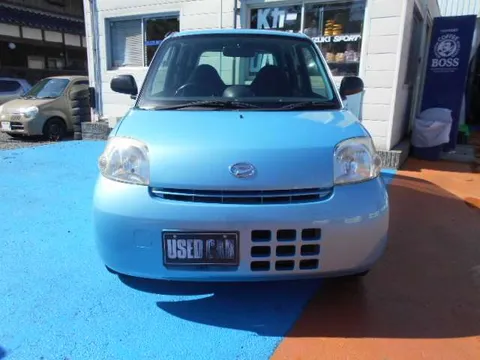 Daihatsu Esse