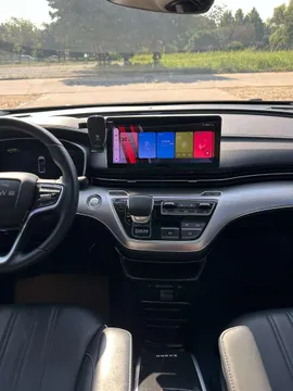 Roewe iMAX8