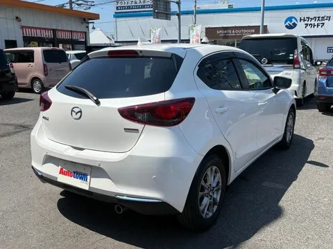 Mazda MAZDA2