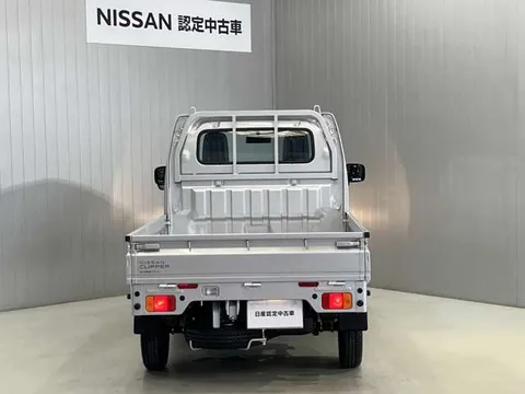 Nissan Clipper Truck