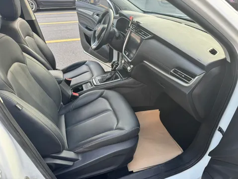 Roewe RX3