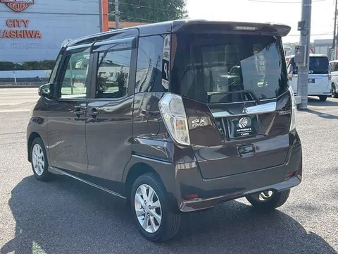 Mitsubishi eK Space Custom