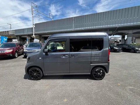 Honda N-VAN Plus Style