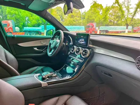 Mercedes-Benz Mercedes-Benz GLC