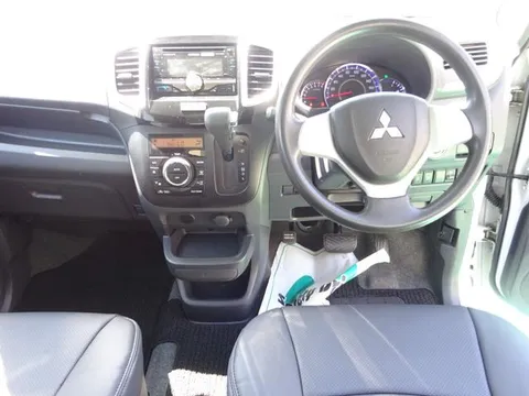 Mitsubishi Delica D:2