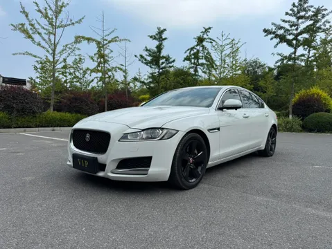 Jaguar XFL