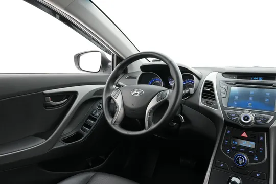 Hyundai Elantra (Avante)