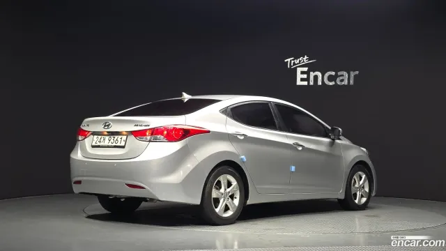 Hyundai Elantra (Avante)