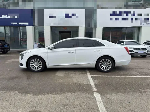 Cadillac XTS