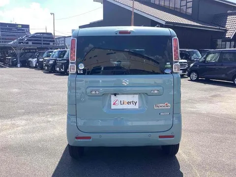 Suzuki Spacia