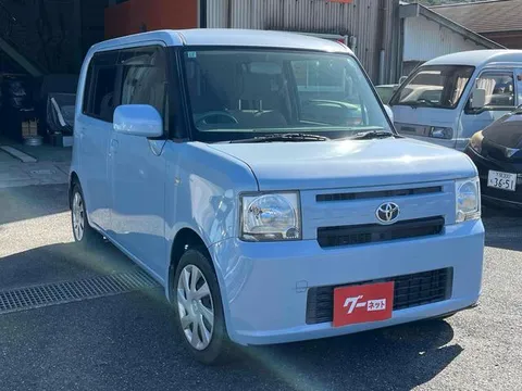 Toyota Pixis Space