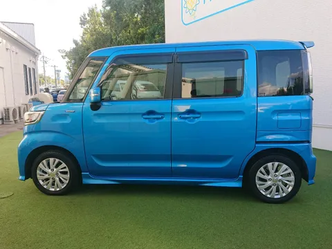 Suzuki Spacia