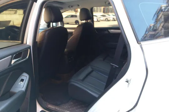 Roewe RX5