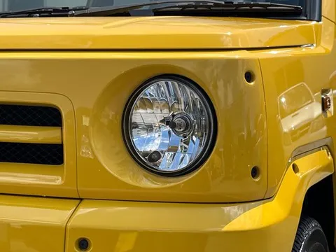 Daihatsu Naked