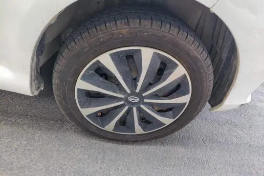 BYD F0