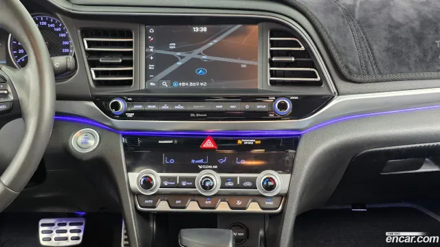 Hyundai Elantra (Avante)