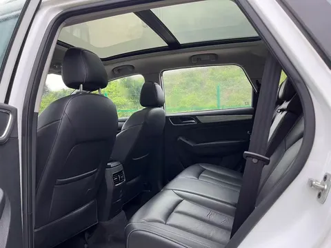 Roewe RX5
