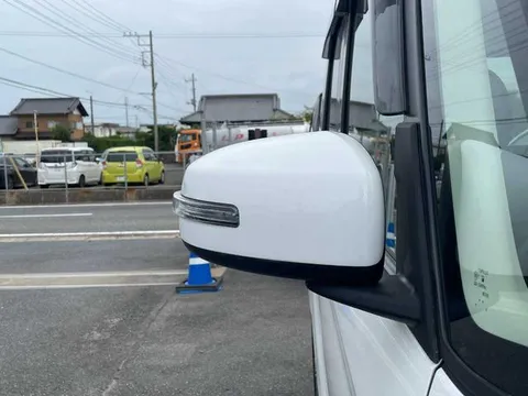 Mitsubishi eK Space Custom