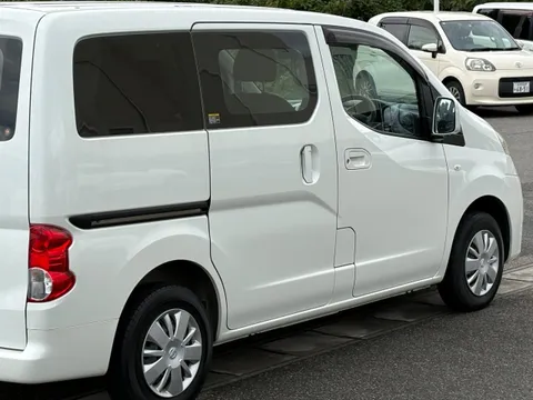 Nissan Vanette