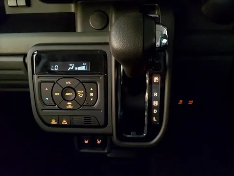 Suzuki Spacia Gear