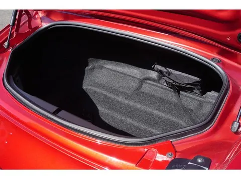 Mazda MX-5 (Roadster)
