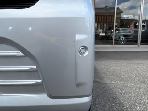 Mitsubishi Minicab Van