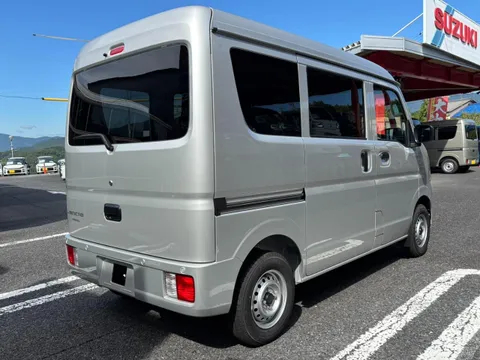 Mitsubishi Minicab Van