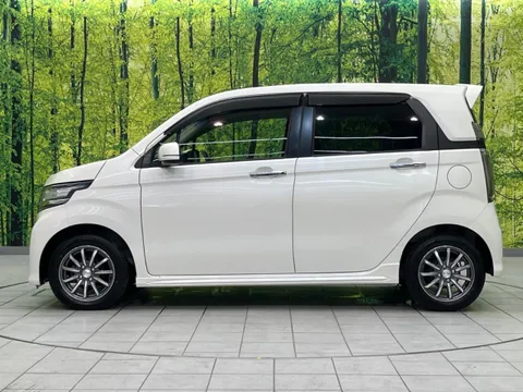 Honda N-WGN Custom