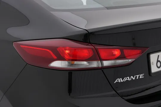 Hyundai Elantra (Avante)