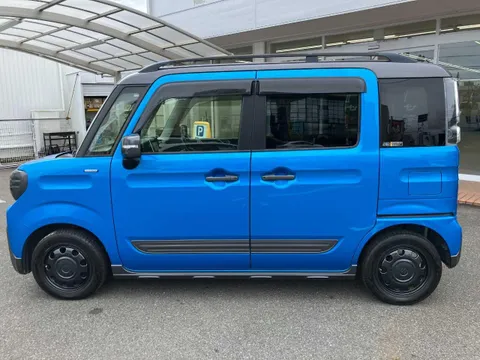 Suzuki Spacia Gear