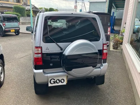 Mitsubishi Pajero Mini