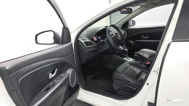 Renault SM3