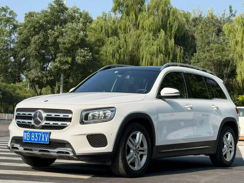 Mercedes-Benz Mercedes-Benz GLB