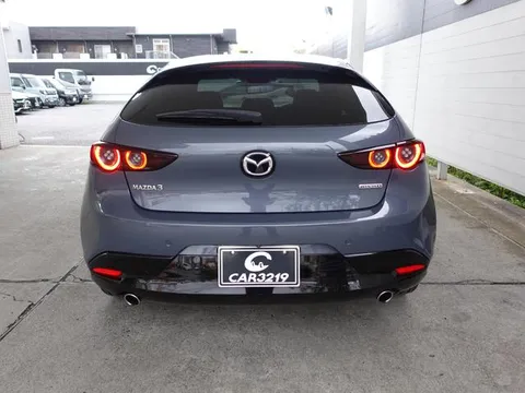 Mazda MAZDA3 Fastback
