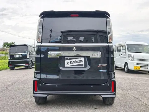 Suzuki Spacia Custom