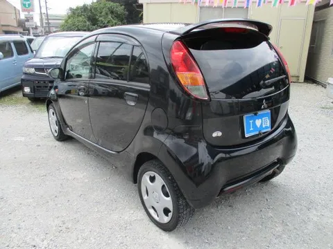 Mitsubishi I