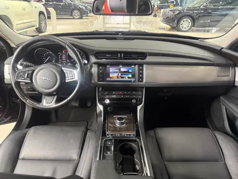 Jaguar XFL