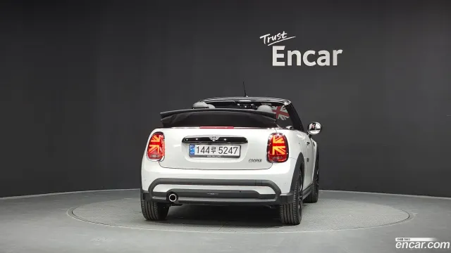 MINI Cooper Convertible