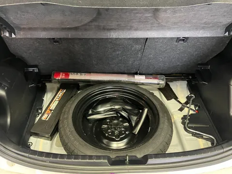 Toyota Yaris (Vitz)