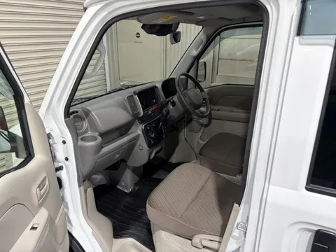 Mitsubishi Minicab Van