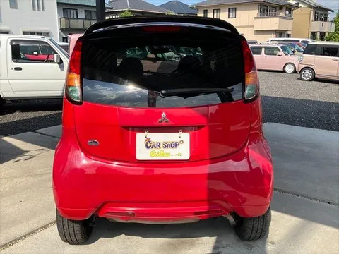 Mitsubishi I