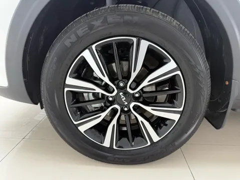 Kia KX1